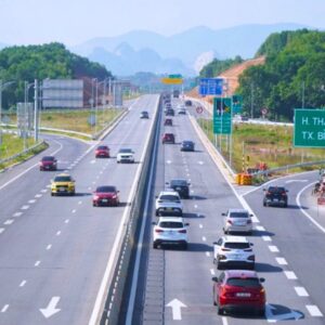 Chính thức thu phí 5 tuyến cao tốc Bắc – Nam phía Đông giai đoạn I